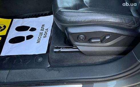 Audi Q7 2017 - фото 20