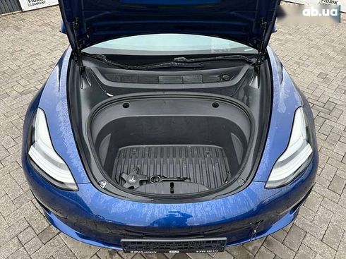 Tesla Model 3 2021 - фото 11