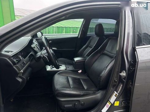 Toyota Camry 2012 - фото 12