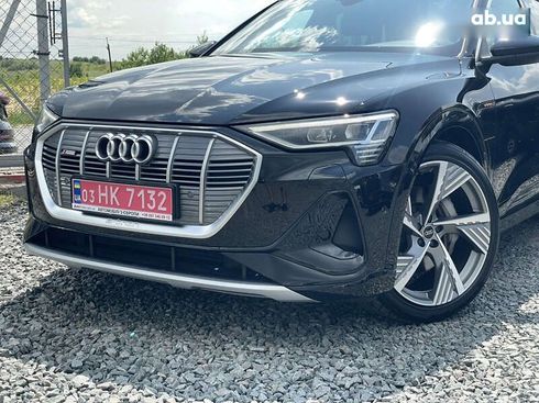 Audi E-Tron 2022 - фото 5