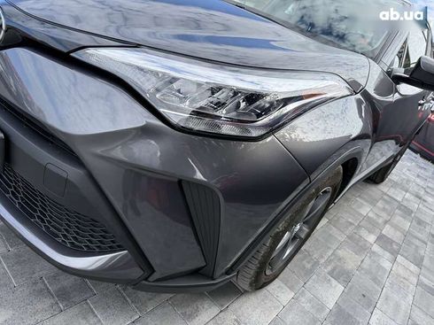 Toyota C-HR 2021 - фото 8