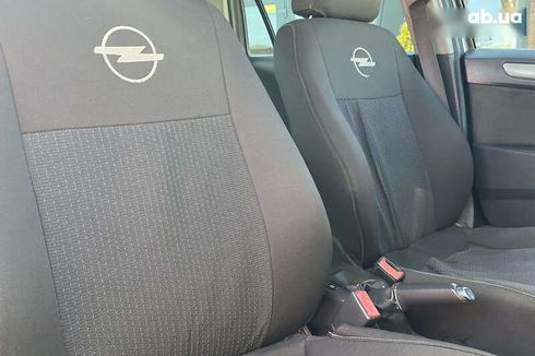 Opel Astra 2010 - фото 27