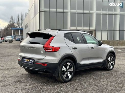 Volvo XC40 2023 - фото 6