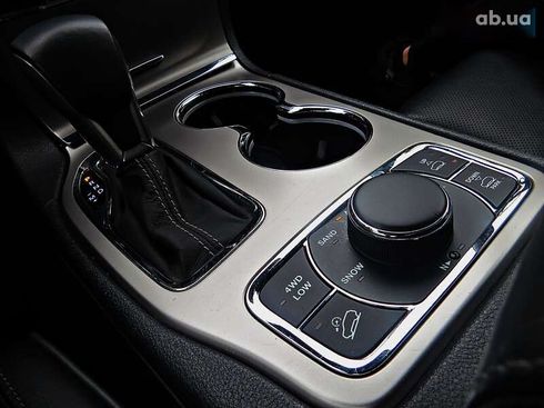 Jeep Grand Cherokee 2019 - фото 17