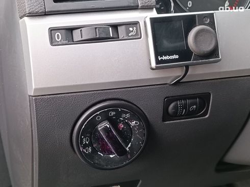 Volkswagen Touareg 2005 черный - фото 10
