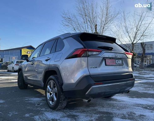 Toyota RAV4 2019 - фото 7