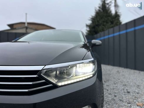 Volkswagen Passat 2018 - фото 26