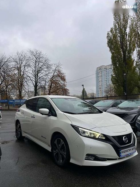 Nissan Leaf 2019 - фото 6