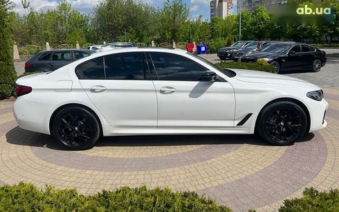 BMW 5 серия 2021 - фото 8