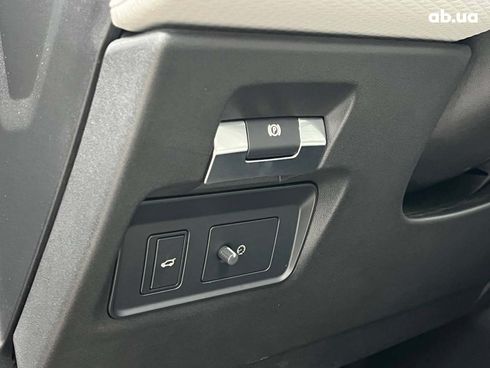 Land Rover Range Rover Evoque 2020 красный - фото 32