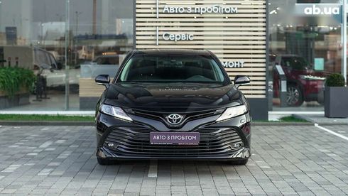 Toyota Camry 2019 - фото 5
