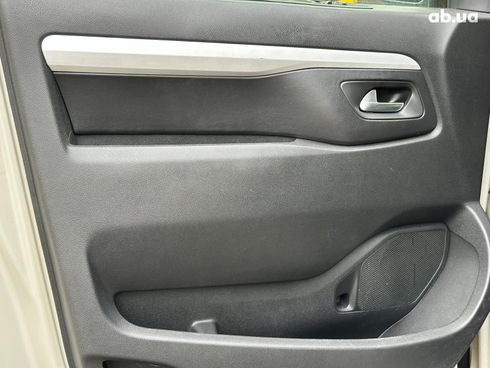 Peugeot Traveller 2017 серый - фото 11