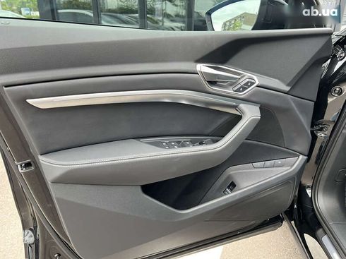 Audi Q8 e-tron 2023 - фото 23