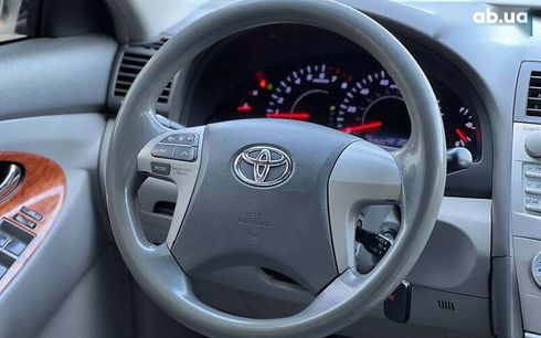 Toyota Camry 2011 - фото 14