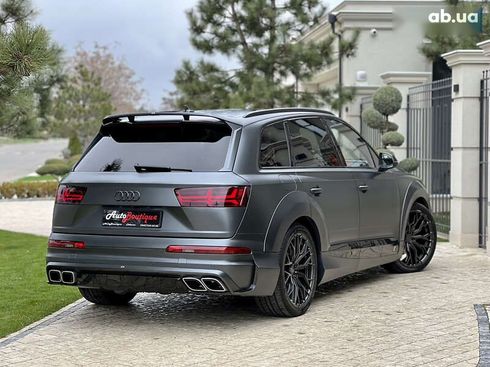 Audi Q7 2017 - фото 14