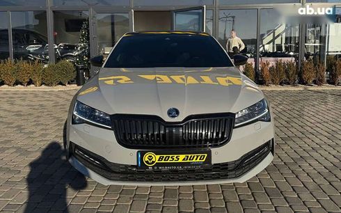 Skoda Superb 2020 - фото 2