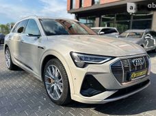 Продаж вживаних Audi E-Tron 2020 року в Чернівцях - купити на Автобазарі