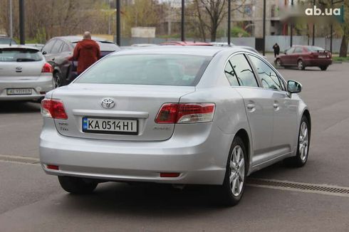 Toyota Avensis 2009 - фото 9