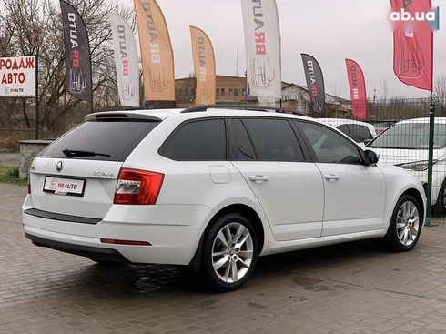 Skoda Octavia 2019 - фото 13