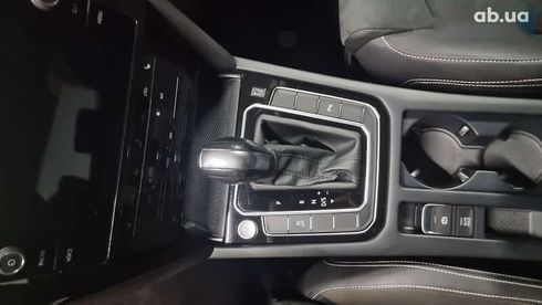 Volkswagen Passat 2022 - фото 12