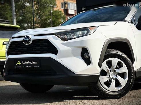 Toyota RAV4 2022 - фото 7