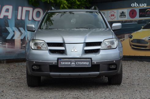 Mitsubishi Outlander 2005 серый - фото 3