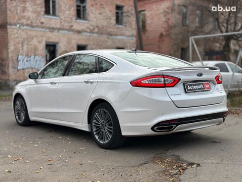 Ford Fusion 2016 белый - фото 9