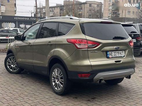 Ford Kuga 2013 - фото 6