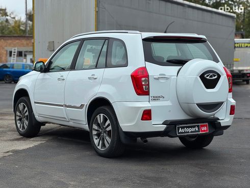 Chery Tiggo 3 2017 белый - фото 7