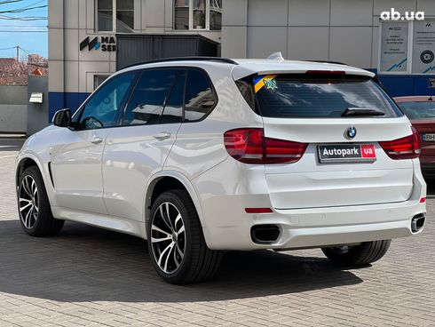 BMW X5 2016 белый - фото 7