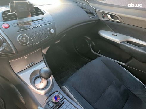 Honda Civic 2008 черный - фото 30