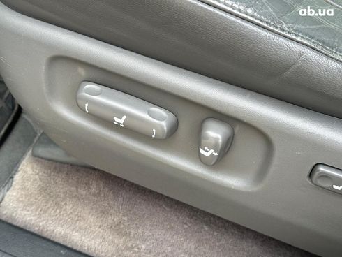 Toyota Land Cruiser 2008 серый - фото 43