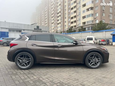 Infiniti QX30 2016 коричневый - фото 8