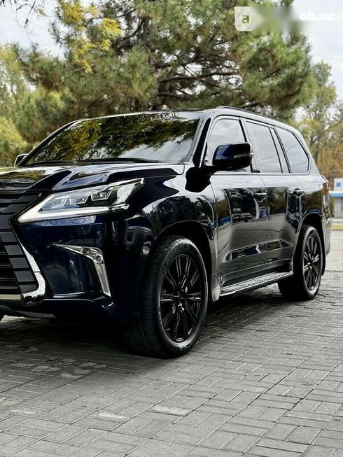 Lexus LX 2016 - фото 6