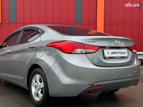 Hyundai Elantra 2012 - фото 6