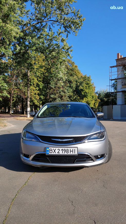 Chrysler 200 2015 серый - фото 15