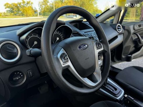 Ford Fiesta 2019 - фото 18