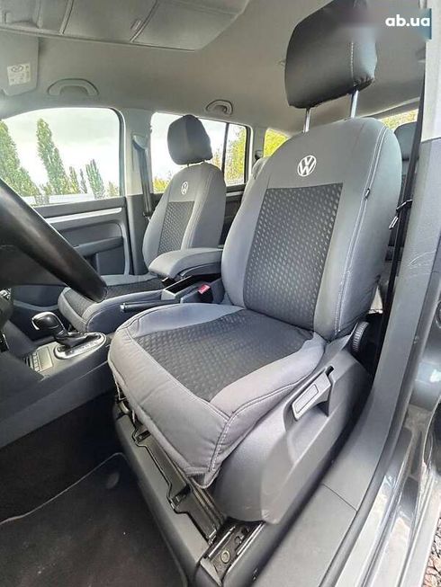 Volkswagen Touran 2015 - фото 16