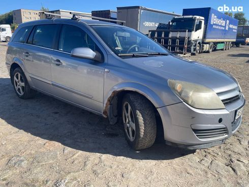 Opel Astra 2005 серебристый - фото 11
