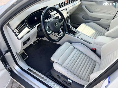 Volkswagen passat alltrack 2019 - фото 16