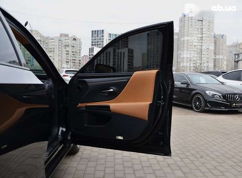 Lexus ES 2022 - фото 23