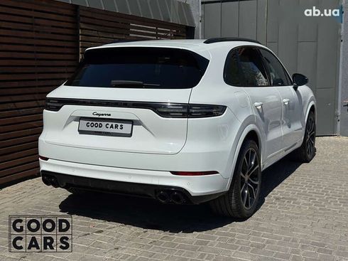 Porsche Cayenne 2018 - фото 15