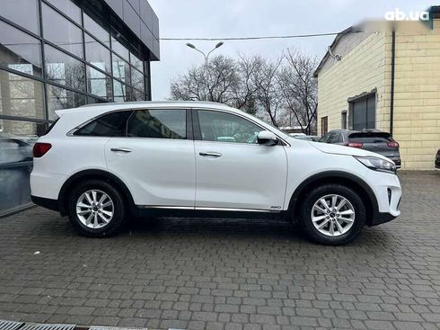 Kia Sorento 2018 - фото 8