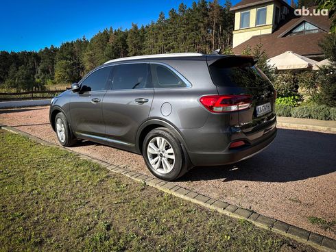 Kia Sorento 2016 серый - фото 8