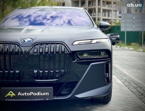 BMW i7 2022 - фото 5