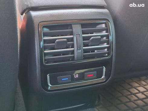 Volkswagen Passat 2015 синий - фото 27