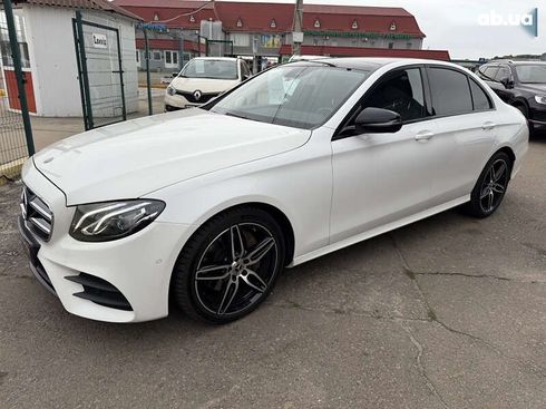 Mercedes-Benz E-Класс 2019 - фото 2