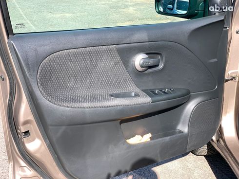 Nissan Note 2006 коричневый - фото 18