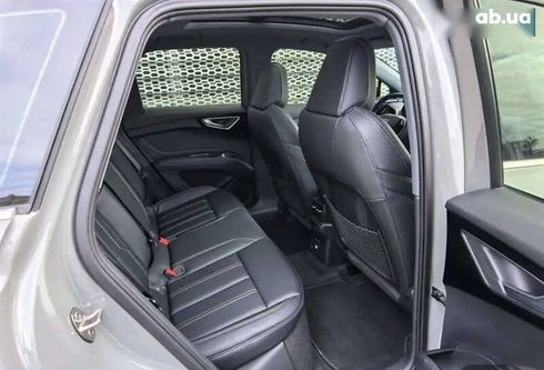 Audi Q4 e-tron 2023 - фото 7
