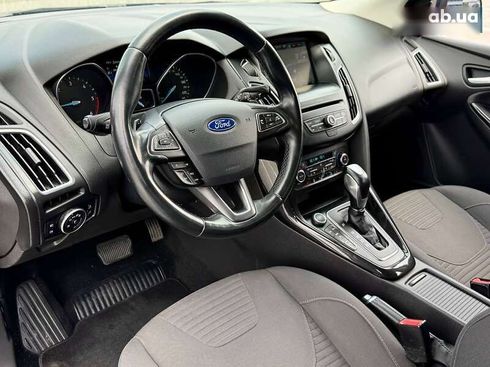 Ford Focus 2015 - фото 18